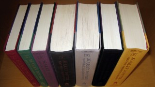 I libri di Harry Potter sono tradotti in oltre 70 lingue, foto di: Wikipedia.