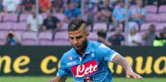 Lorenzo Insigne fonte foto: Di Photo by Clément Bucco-LechatCropped by Danyele - Original photo, CC BY-SA 3.0, https://commons.wikimedia.org/w/index.php?curid=57130305