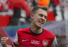 Ramsey fonte By Ronnie Macdonald from Chelmsford, United Kingdom - Aaron Ramsey celebrates his goal, CC BY 2.0, https://commons.wikimedia.org/w/index.php?curid=28492067