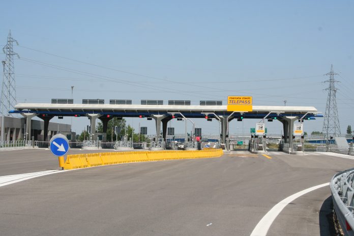 Casello autostradale, fonte Wikipedia, contrassegnate per essere riutilizzate