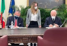 Il Sindaco di Casoria Raffaele Bene ha firmato con De Luca l’accordo di programma per il PICS